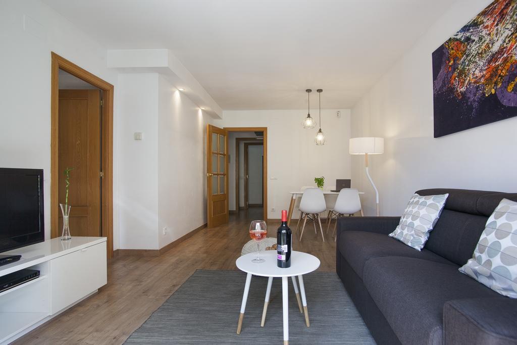 Tendency Apartments Fira L'Hospitalet de Llobregat Dış mekan fotoğraf
